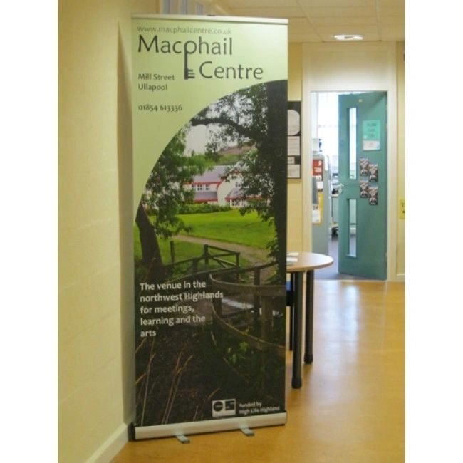 Indoor roller banner display